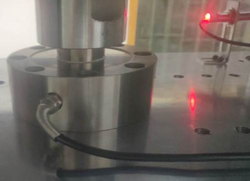 Pressure sensor of stamping machine